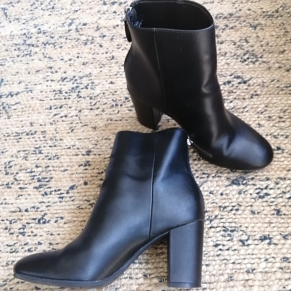 Christian Siriano Black Heeled Boots, size 7.5 - Picture 3 of 9